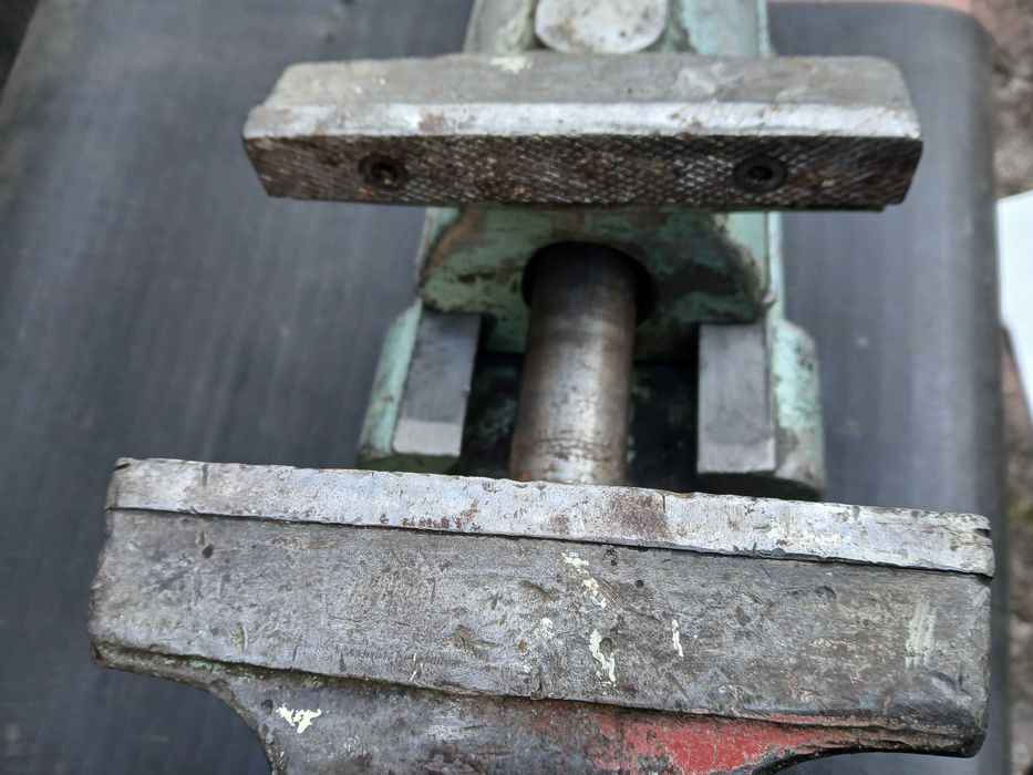 Imadlo ślusarskie typ 1240 używane