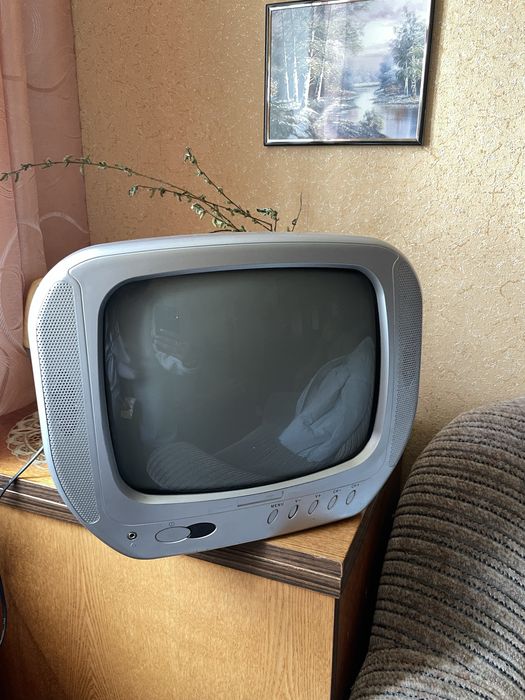 Маленький Старий Телевізор