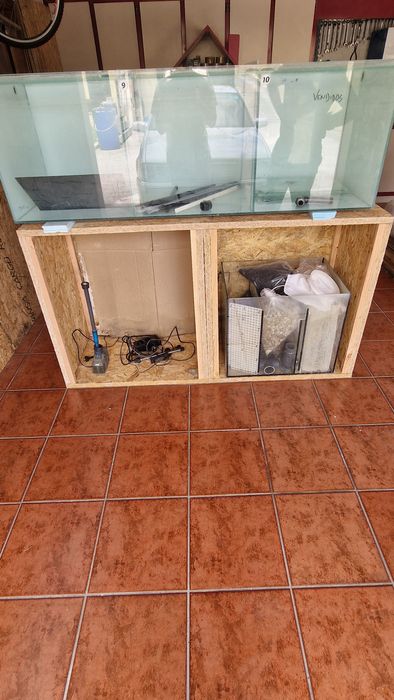 Aquario  150cms  completo sistema de  +/- 550 litros