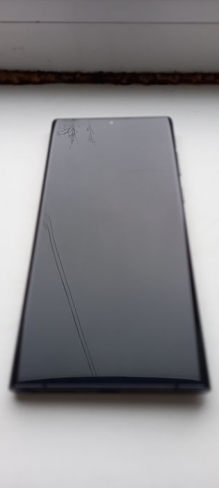 Samsung Galaxy S 22 Ultra. 12/512гб