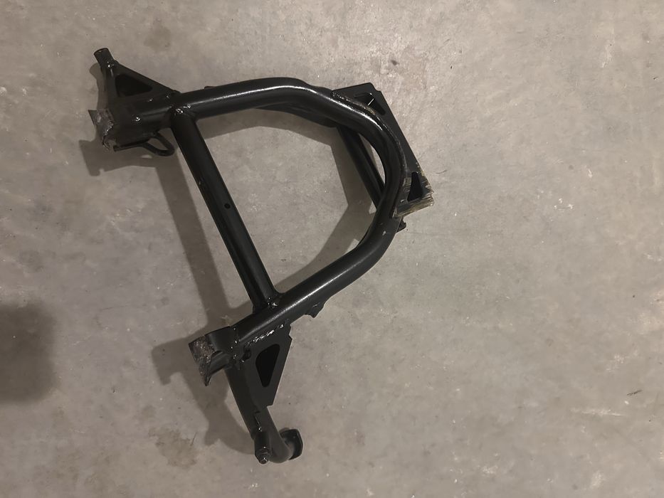 Descansos central e lateral Honda Forza 750