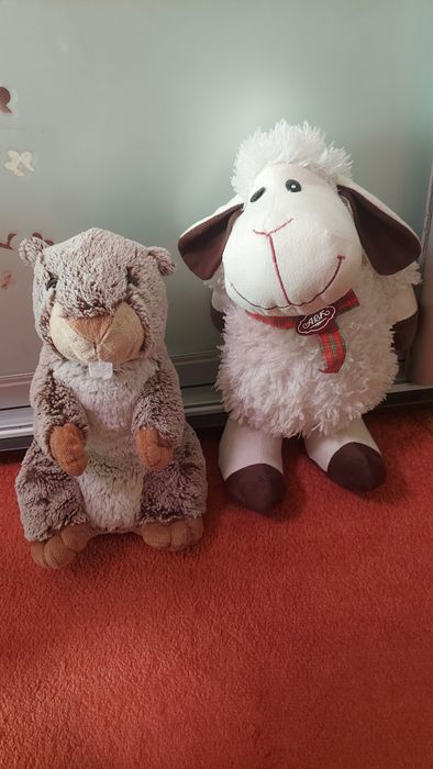 Мякі іграшки бобер та баранчик