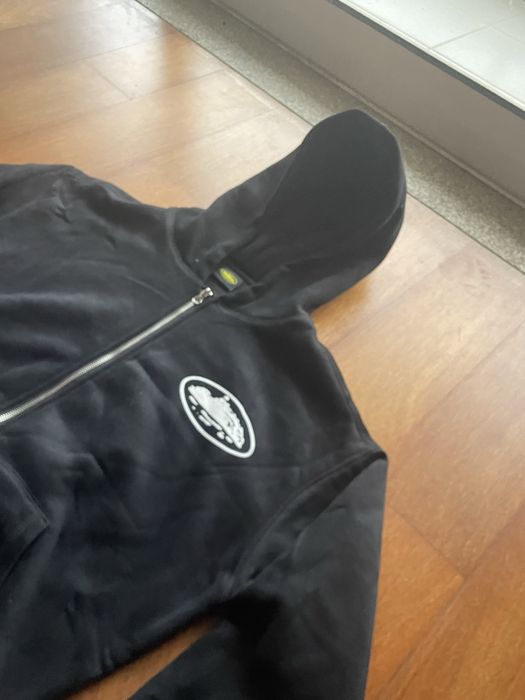 Casaco Corteiz preto logo grande corteiz atras novo