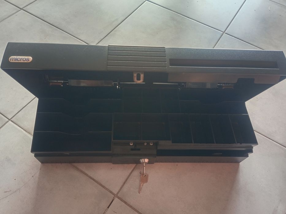 Gaveta dinheiro usada