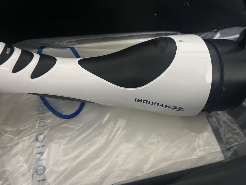 Carregador monofasico Hyundai Novo