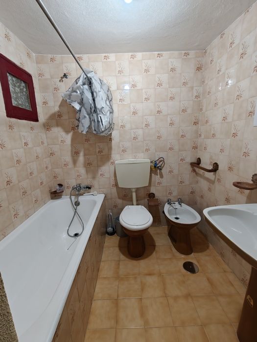 Quarto para arrendar em troviscal