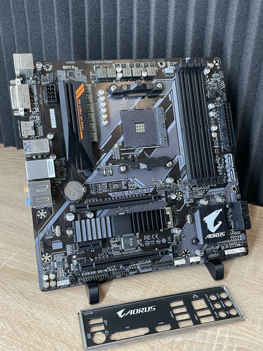Материнська  плата  B450m aorus m socket am4