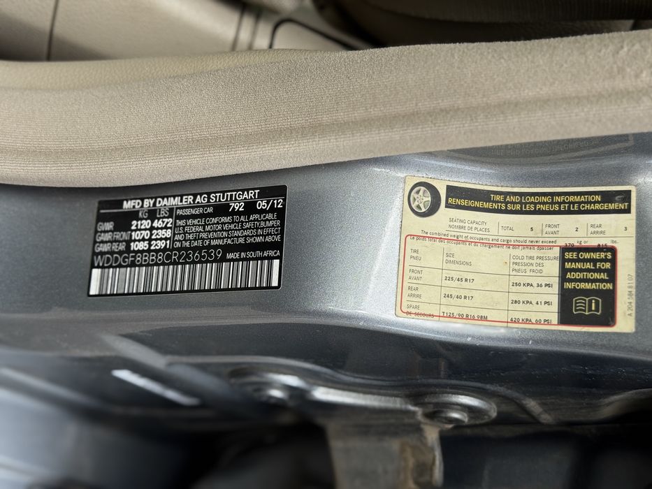 Mercedes-Benz W204 C300 2012 в чудовому стані