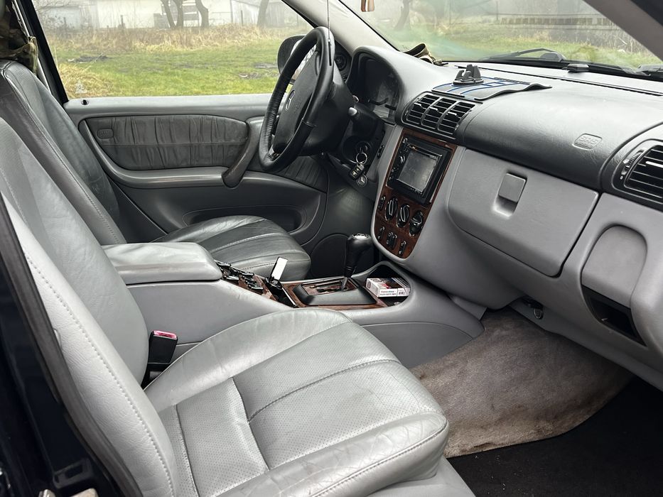 Mersedes-Benz ML270 автомат