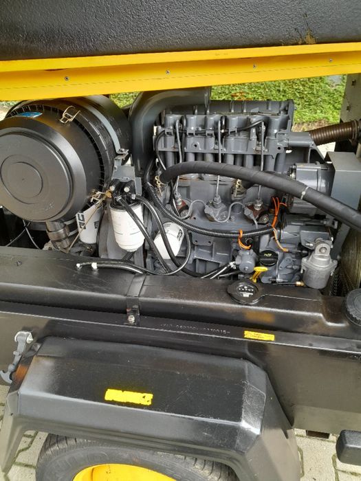 Kompresor srubowy Atlas Copco Xas66 jak Nowy