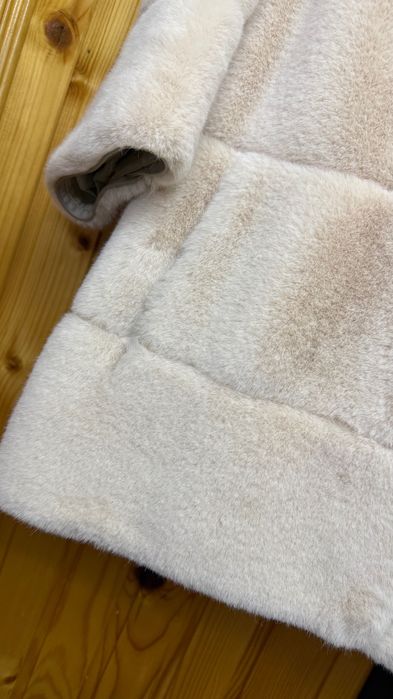 Стильна еко-шубка трансформер