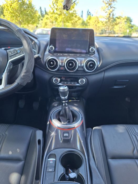 Nissan Juke teckna F16 Sistema da Bose