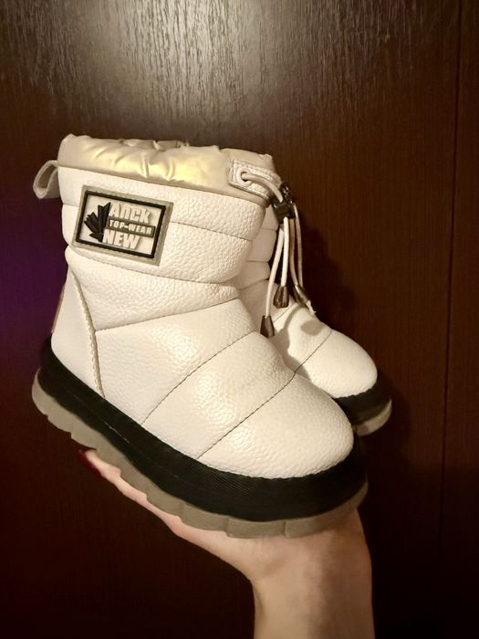 Зимові чоботи на дівчинку