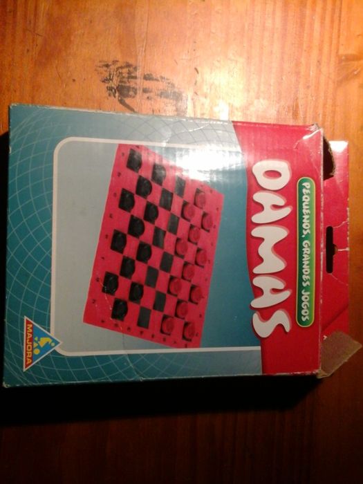 Jogo damas portátil