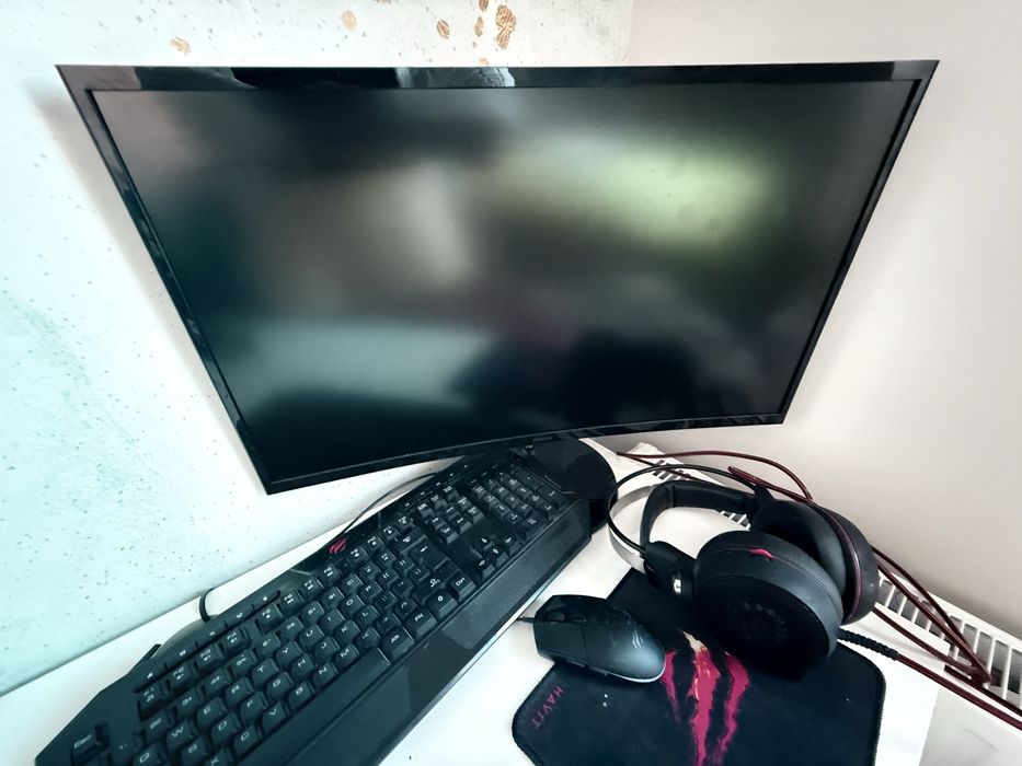 Zestaw gamingowy komputer monitor sluchawki intel 5 16Gb ram 512 ssd