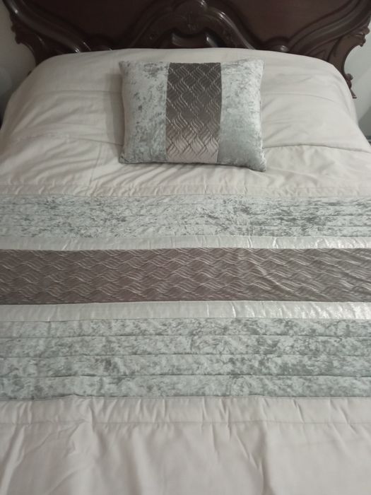 Colcha + almofada (cama de criança/solteiro)