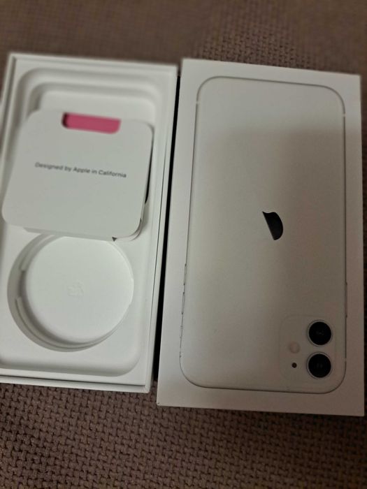 IPhone 11 білий,