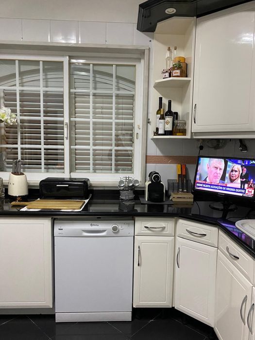 Cozinha com/sem bancada de pedra