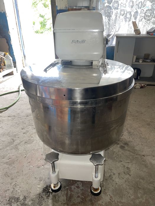 Тестомес KEMPER на 85 л.