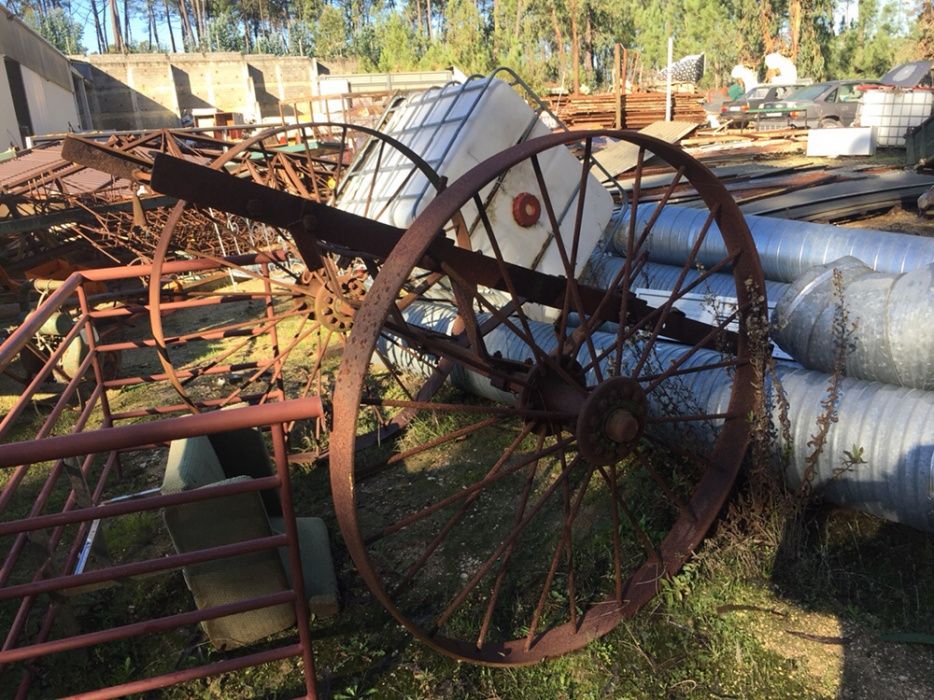 Charretes carroças antigas