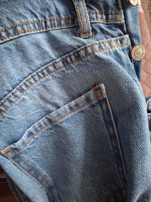 Джинсовий комбінезон Zara на дівчинку