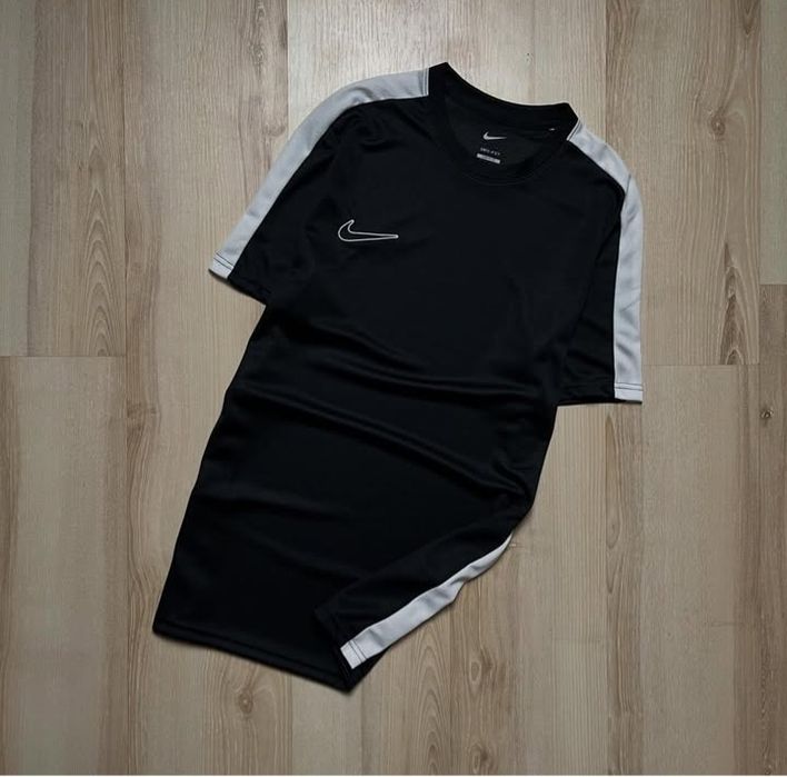 Футболка Nike dri-fit p.L