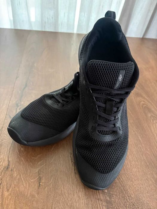 Buty męskie czarne 4f 43