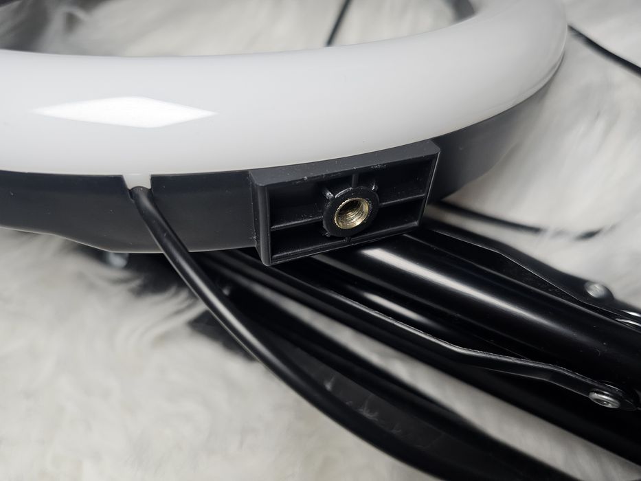 Lampa pierścieniowa