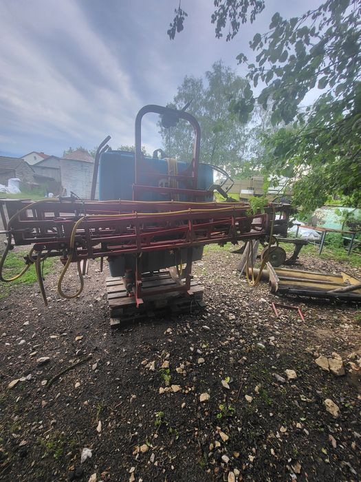 Opryskiwacz biardzki 1000l 15m