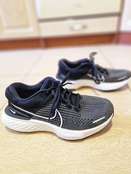 Женские беговые кроссовки Nike ZoomX Invincible Run Flyknit 2   р.39