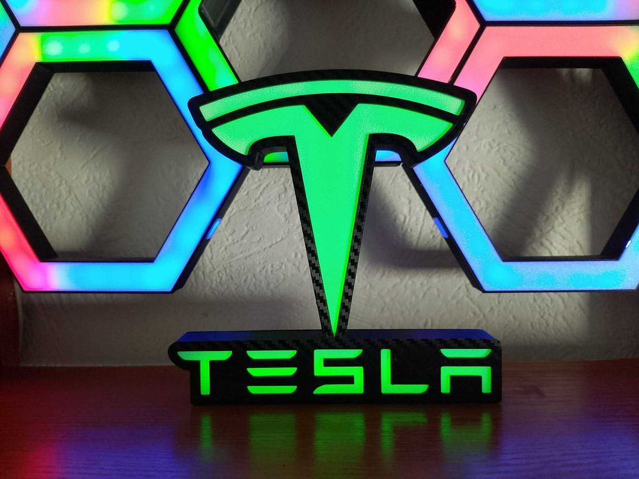 Podświetlany led napis TESLA | Dekoracja 3D | Lampka na biurko