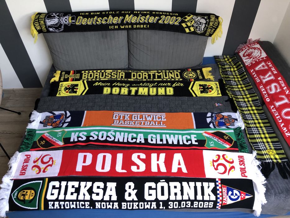 Różne szaliki kolekcja