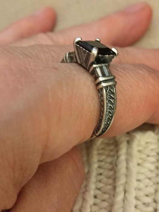 Pierścionek ze srebra 925