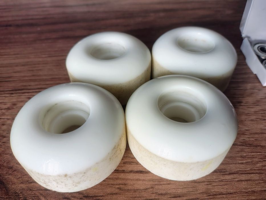 Kółka deskorolki Madrid plus łożyska 52mm 99A