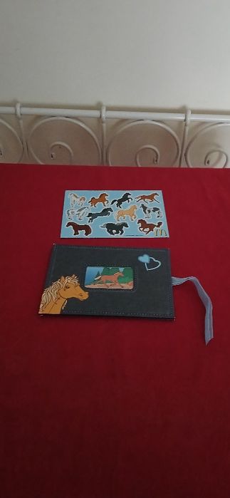 Álbum com autocolantes McDonald's, novo