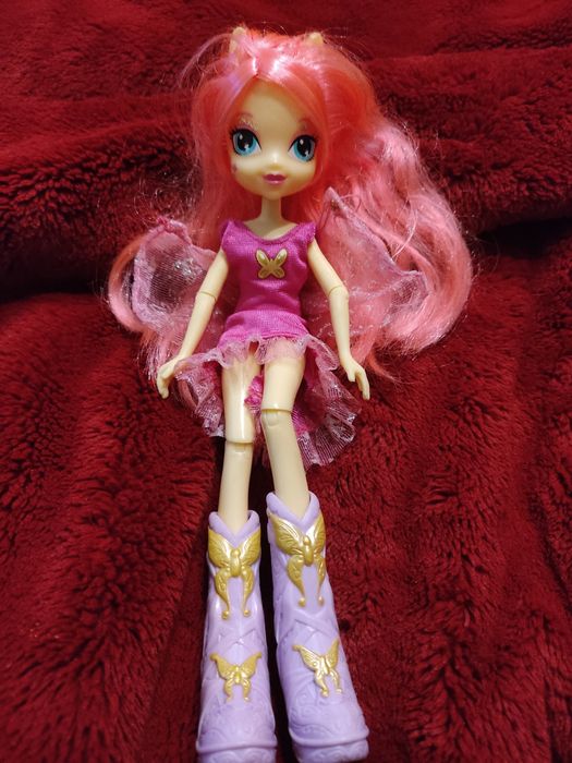 Lalka Fluttershy z bajki My Little Pony Equestria Girl