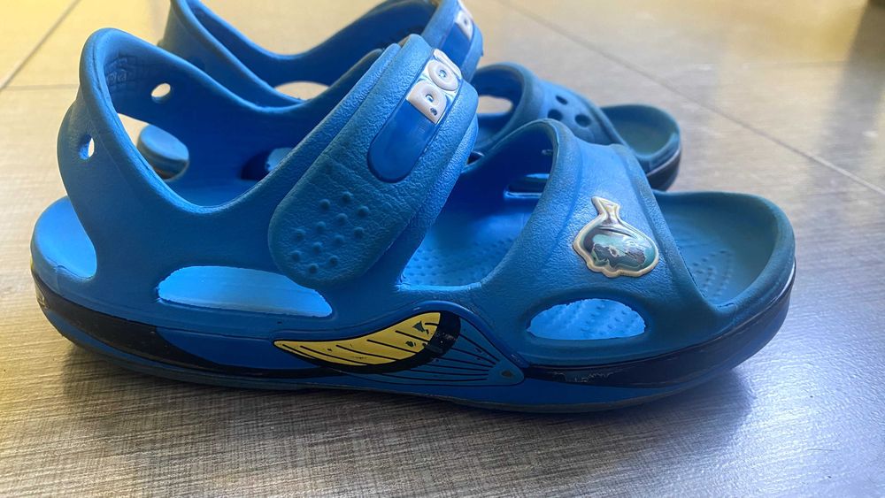 Дитячі сандалі Crocs Sandals Nemo DORY, синього кольору, розмір C13!