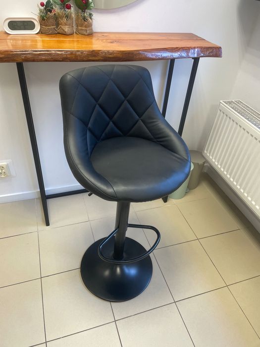 Czarny Hoker obrotowy