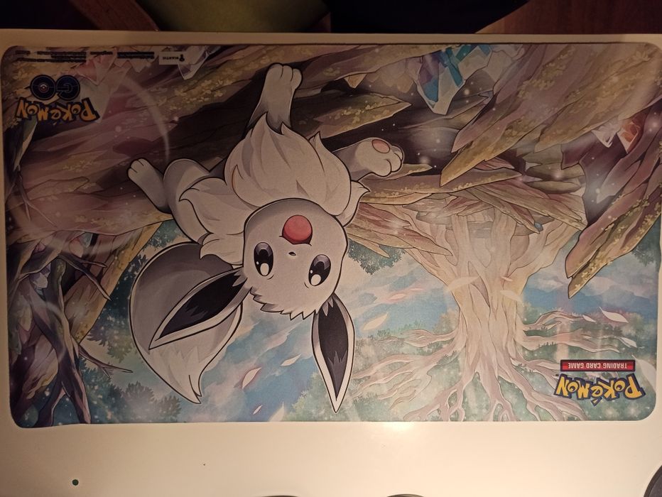 Tapete Pokémon Go Radiant Eevee