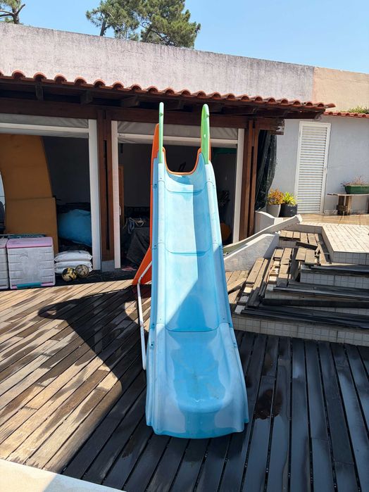 Feber Escorrega Mega Slide com Água