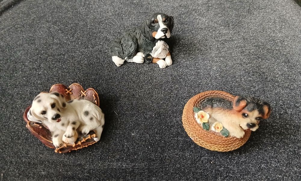 Figurki mini pieski fajans