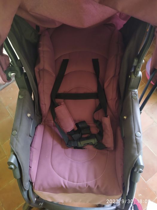 Прогулянкова коляска Chicco