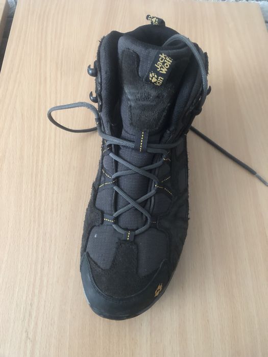 Jack Wolfskin тренінгові кросівки в ідеальму стані, 42 рощмір