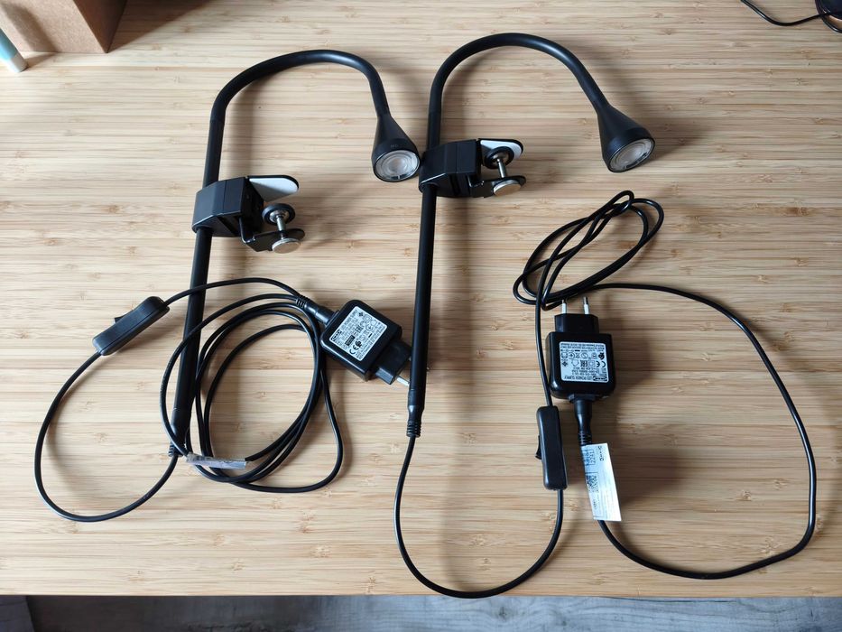 Zestaw 2 lampek IKEA NÄVLINGE z klamrą / uchwytem do ściany