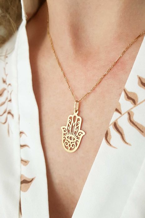 Złota zawieszka do łańcuszka duża ażurowa ręka Fatimy pr. 585