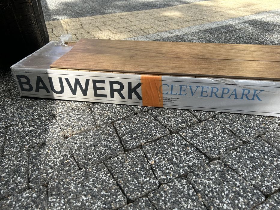 Parkiet orzech wloski