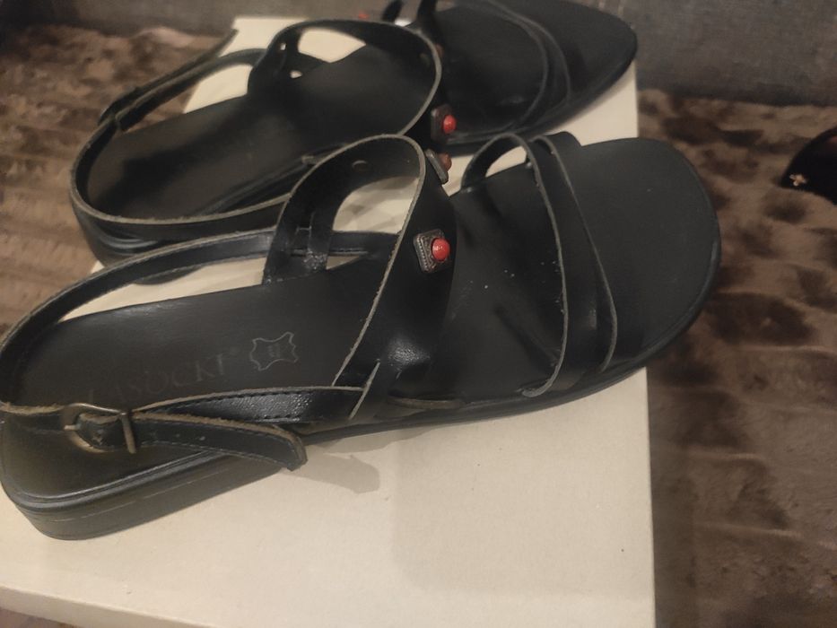 Sprzedam buty letnie