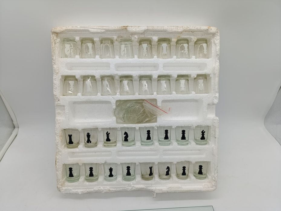 Дитячі скляні шахи шашки дочка для шахів стопочки настільна гра