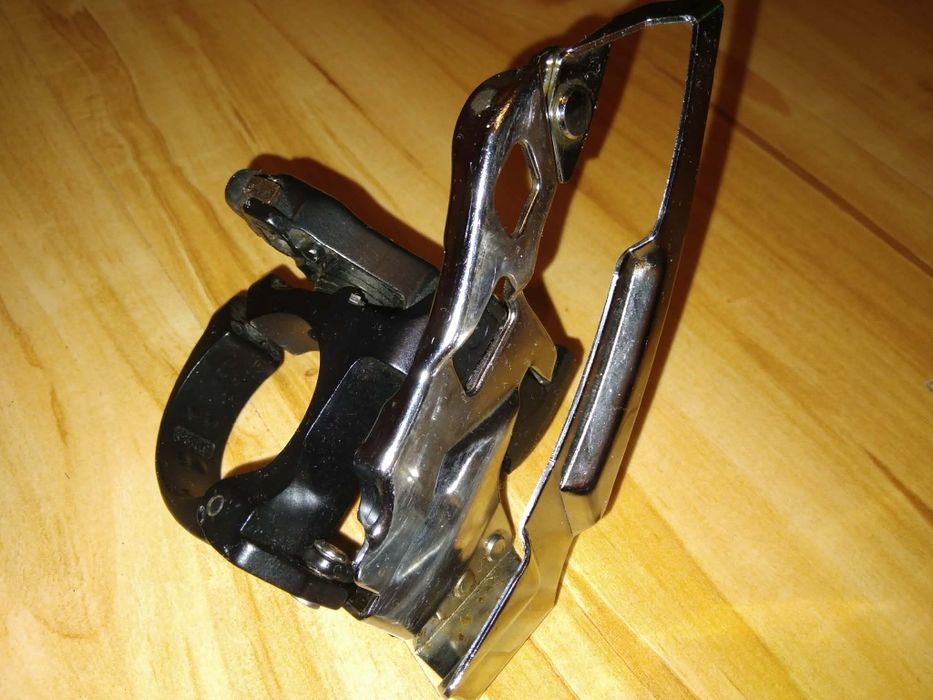 Przednia przerzutka Shimano Deore XT Fd-T8000