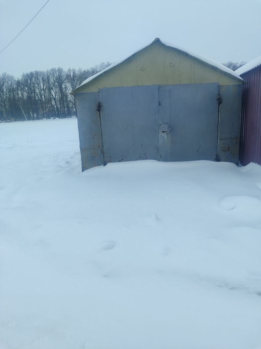 Продам металевий гараж